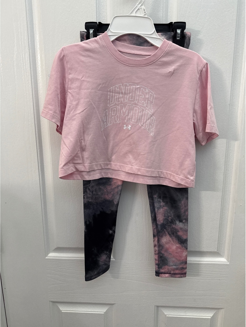Outfit- Under Armour Shirt, Old Navy Leggings